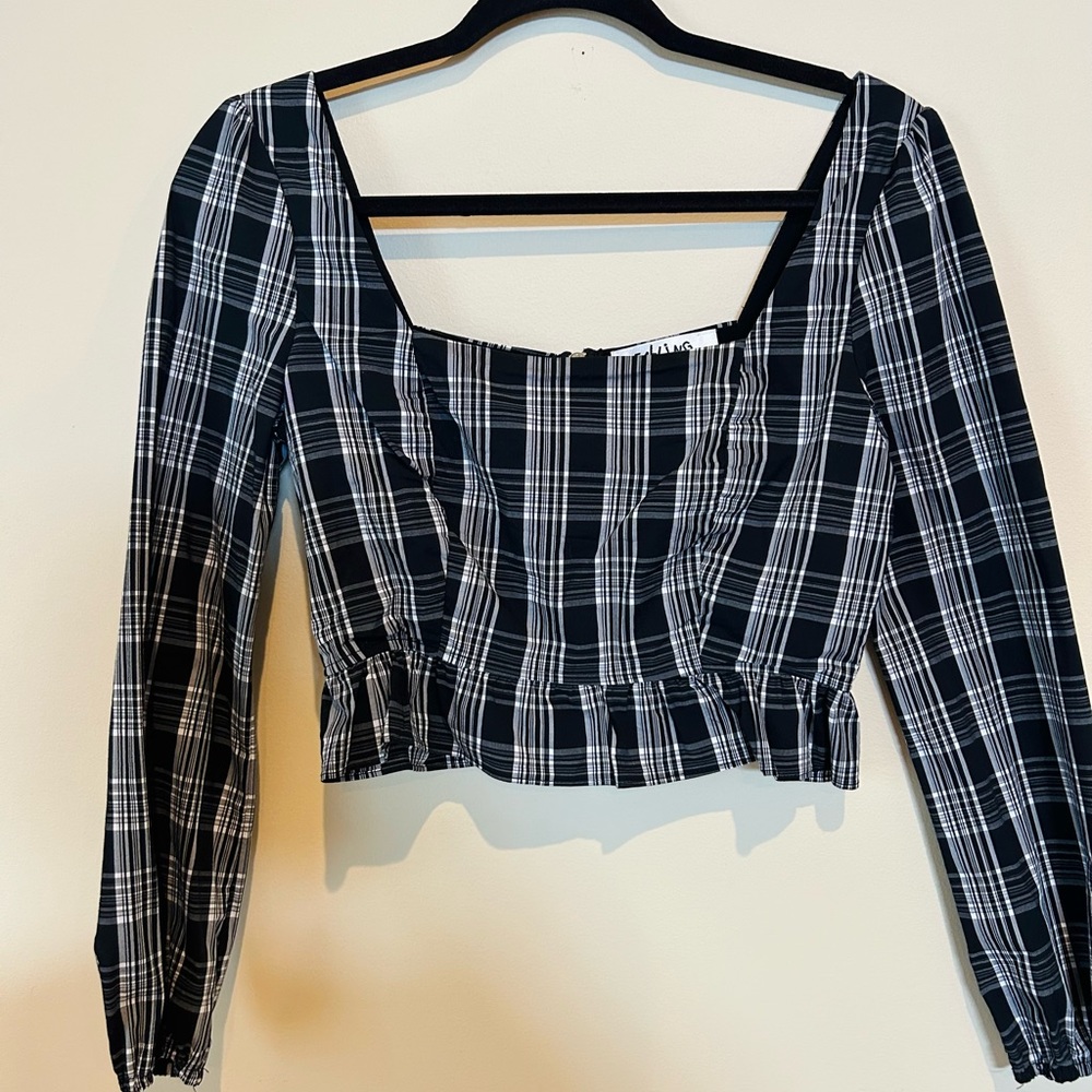 Plaid long sleeve cropped blouse